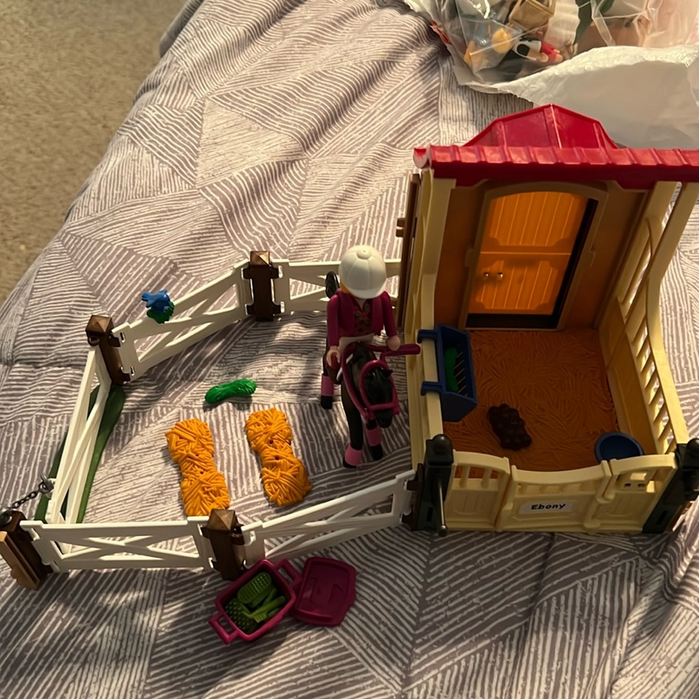 Playmobil Small Stable set with horse and rider